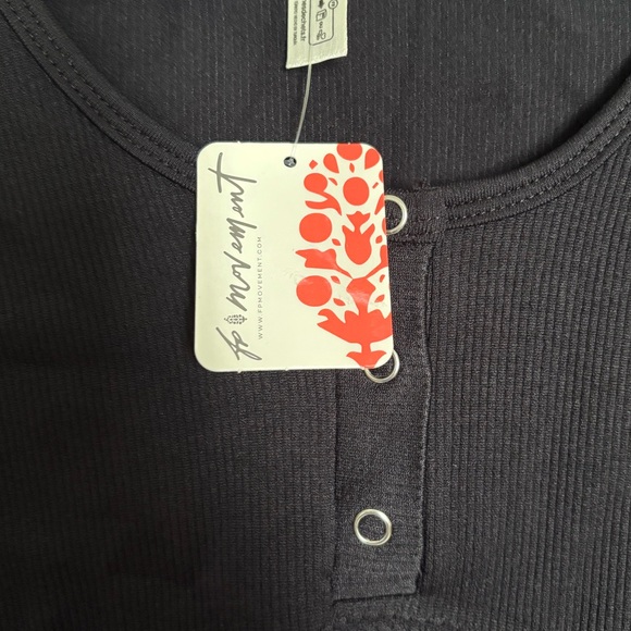 NWT Free People Women's FP Movement Bail Out Long Sleeve Layer. Size M/L. - Picture 5 of 6